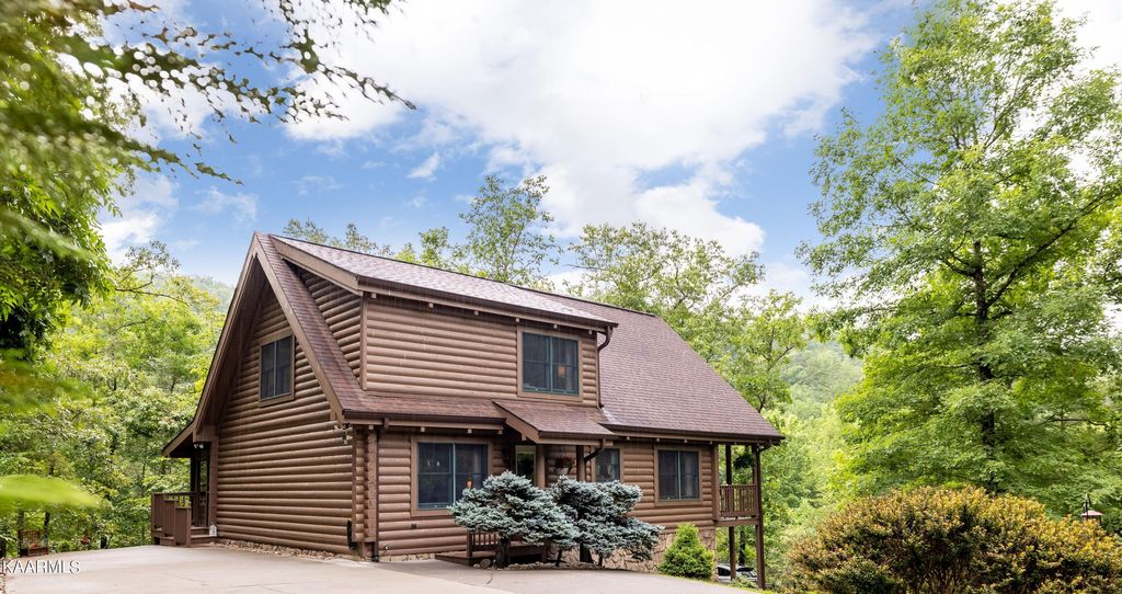 Photo of 408 Mt. John Loop, Townsend, TN 37882 (MLS # 1231132)