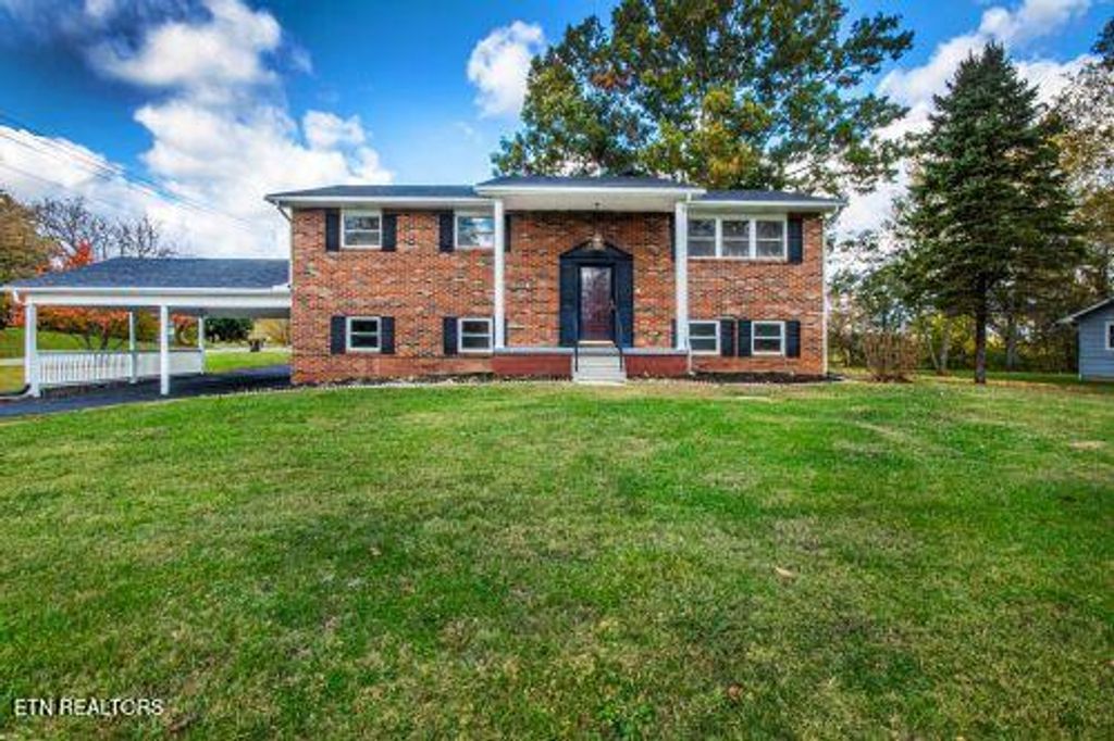 Photo of 7001 Washington Pike, Corryton, TN 37721 (MLS # 1321010)