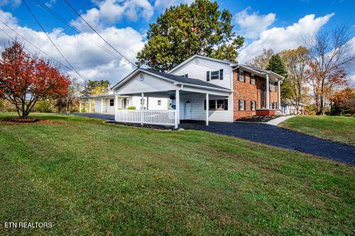 7001 Washington Pike