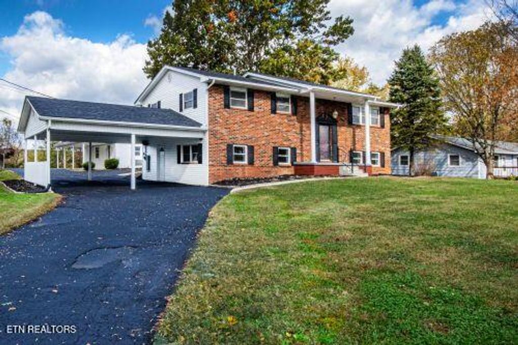 Photo of 7001 Washington Pike, Corryton, TN 37721 (MLS # 1321010)