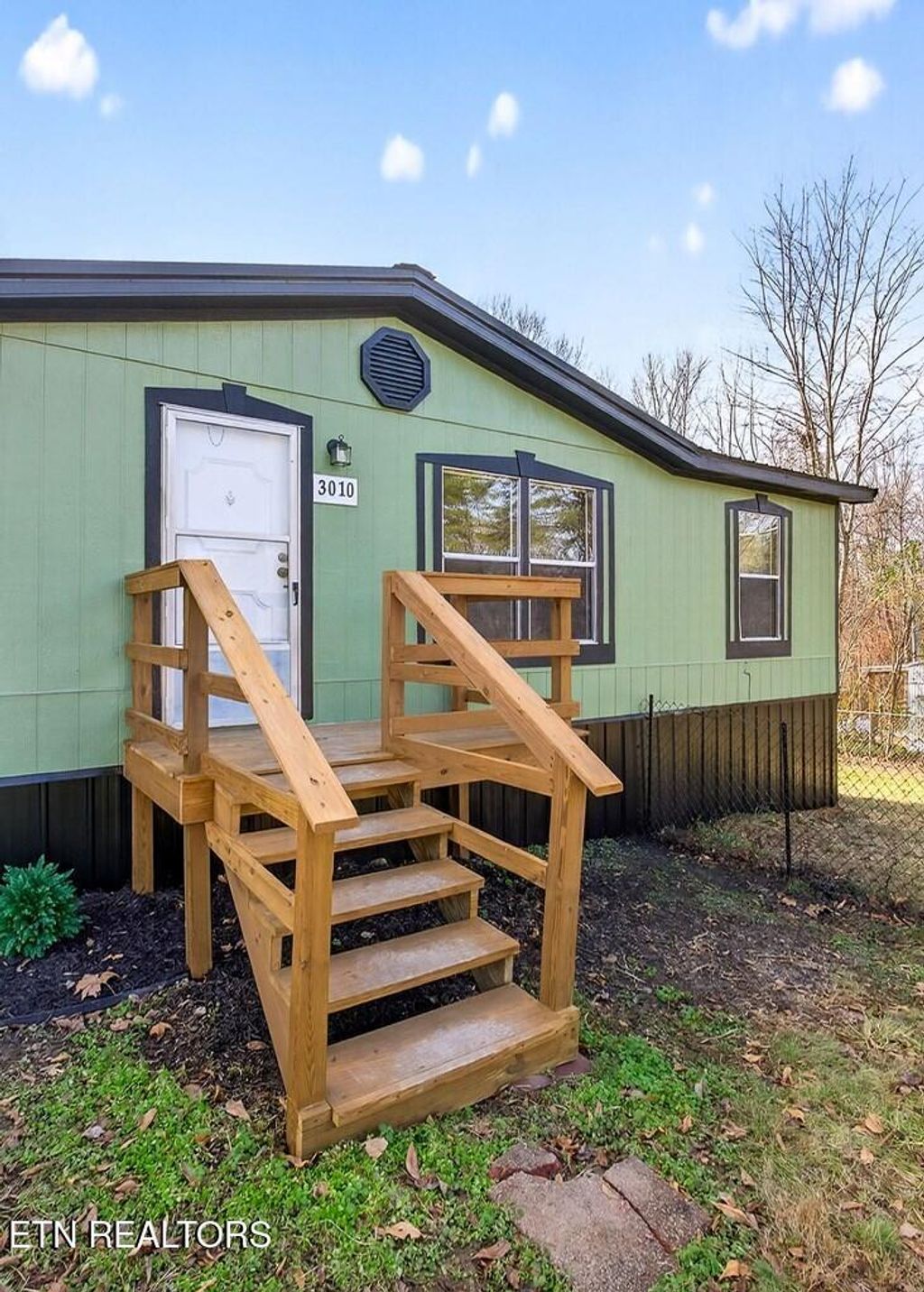 Photo of 3010 Oakdale Drive, Cookeville, TN 38501 (MLS # 1324327)