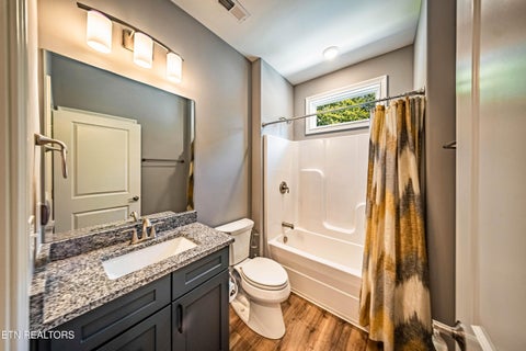 Tiny photo for 167 Inata Circle, Loudon, TN 37774 (MLS # 1355950)
