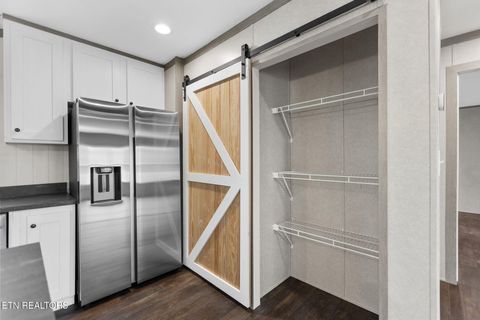 Tiny photo for 569 County Road 784A, Etowah, TN 37331 (MLS # 1334394)