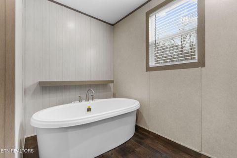 Tiny photo for 569 County Road 784A, Etowah, TN 37331 (MLS # 1334394)