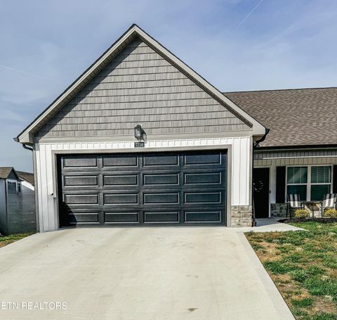 Photo of 7214 Flint Stone Way, Knoxville, TN 37912 (MLS # 1335964)