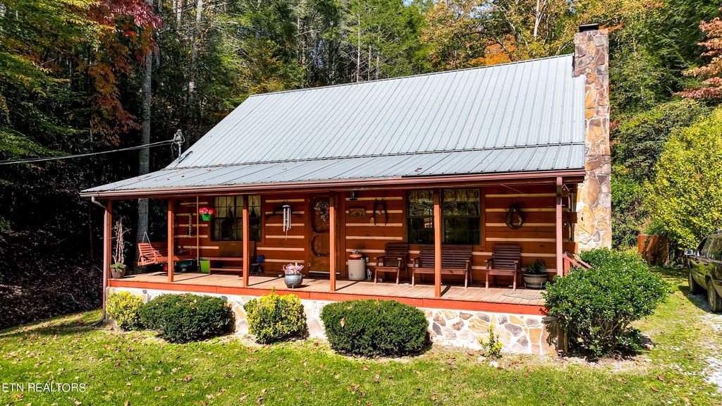 Photo of 2005 Rafter Rd, Tellico Plains, TN 37385 (MLS # 1244144)