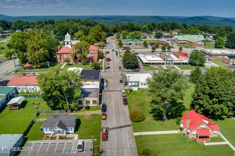 Tiny photo for 522 Court St, Wartburg, TN 37887 (MLS # 1325036)