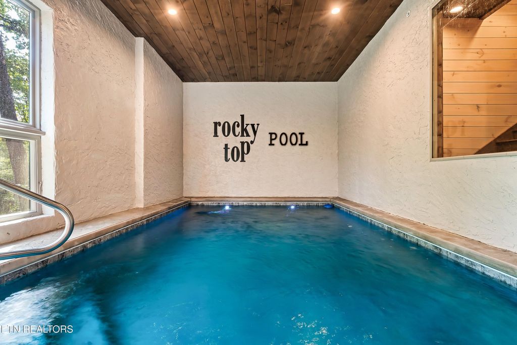 Photo of 3504 Sandridge Way, Pigeon Forge, TN 37863 (MLS # 1332434)