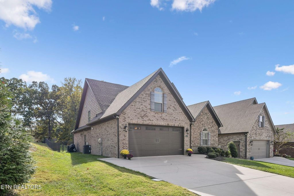 Photo of 836 Valley Glen Blvd, Knoxville, TN 37922 (MLS # 1319949)