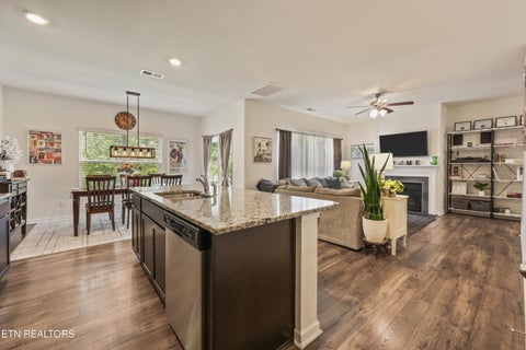 Tiny photo for 3 Poplar Court, Clinton, TN 37716 (MLS # 1357618)