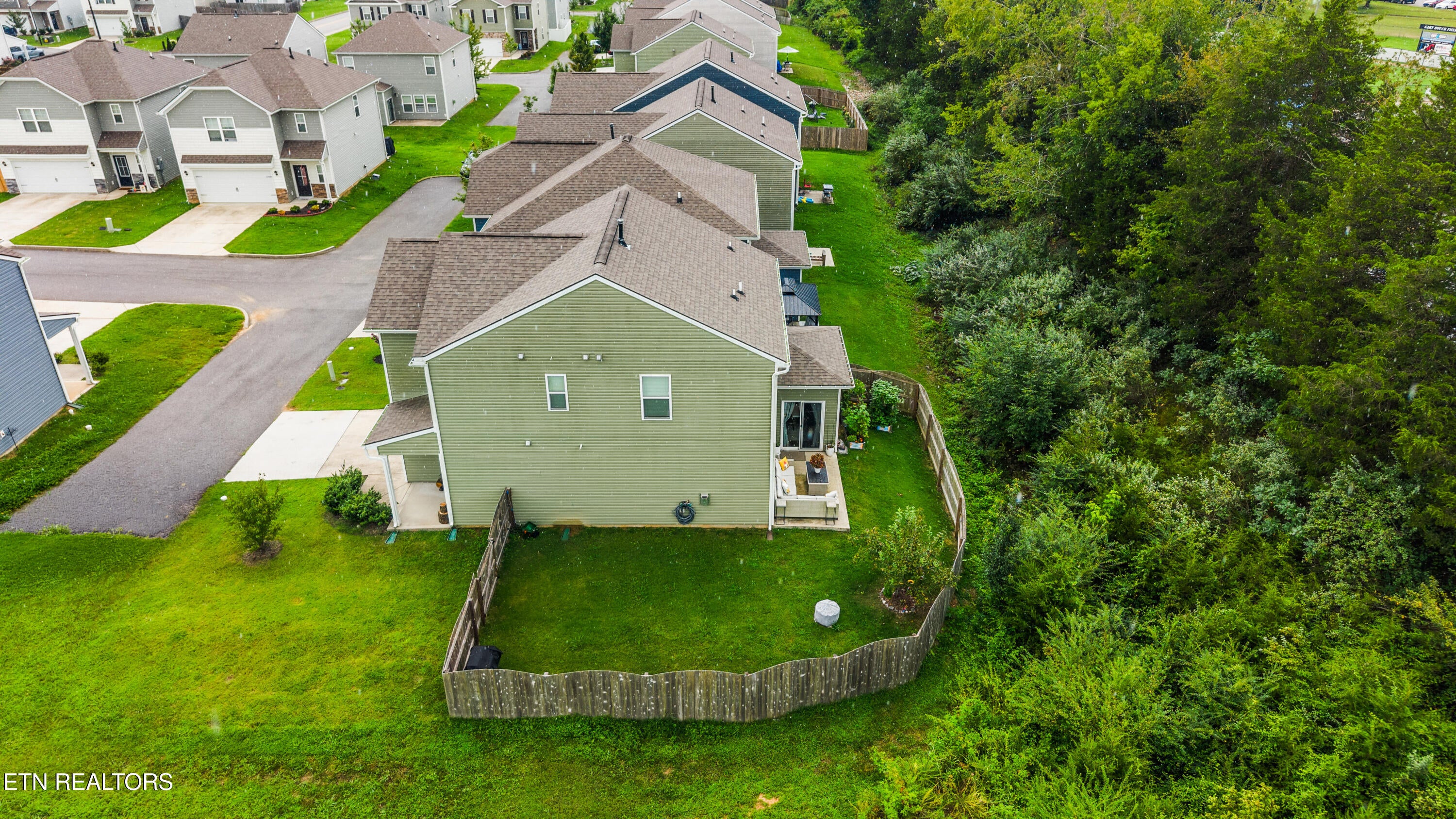 3 Poplar Court