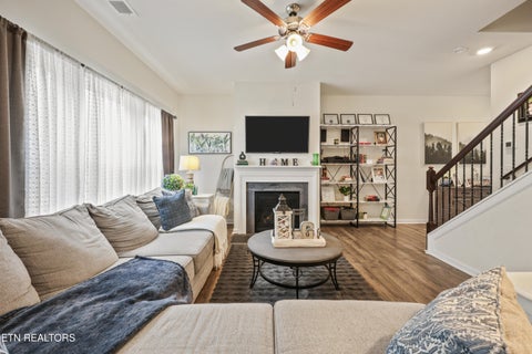 Tiny photo for 3 Poplar Court, Clinton, TN 37716 (MLS # 1357618)