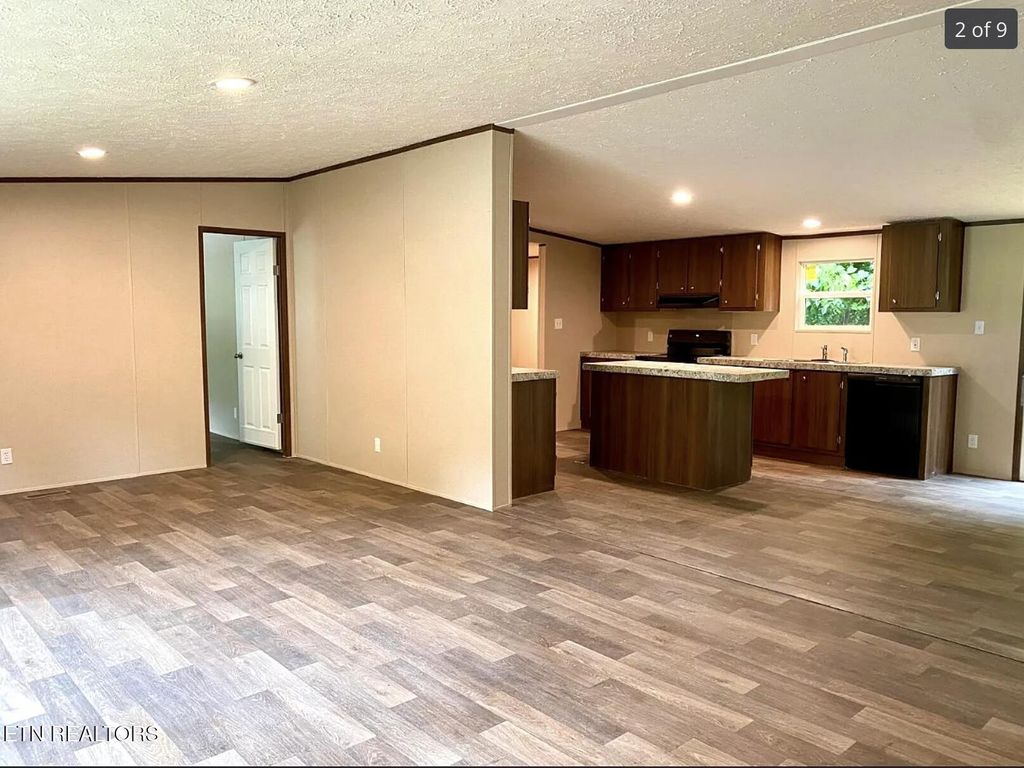 Photo of 815 Valley Drive, Knoxville, TN 37920 (MLS # 1318950)