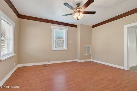 Tiny photo for 625 Huntsville Hollow Rd, Lenoir City, TN 37771 (MLS # 1327375)