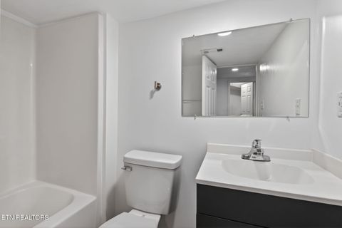 Tiny photo for 625 Huntsville Hollow Rd, Lenoir City, TN 37771 (MLS # 1327375)