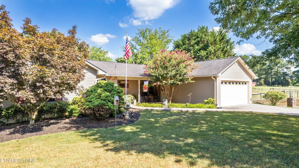 Photo of 3837 Channel Harbor Rd, Louisville, TN 37777 (MLS # 1269468)