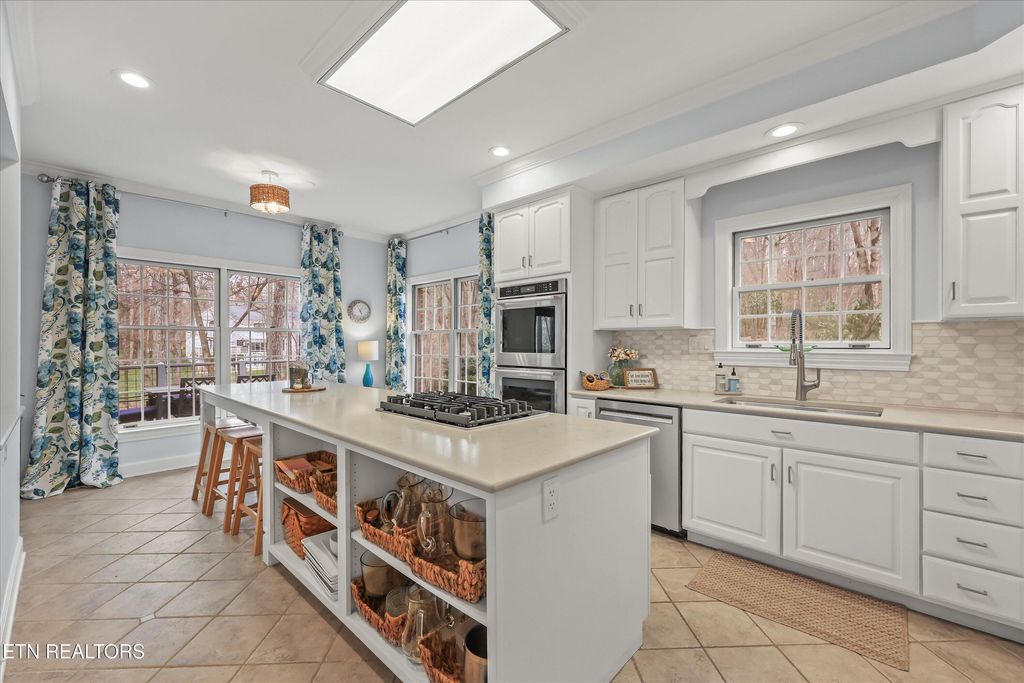 Photo of 1835 Hickory Glen Rd, Knoxville, TN 37932 (MLS # 1326663)