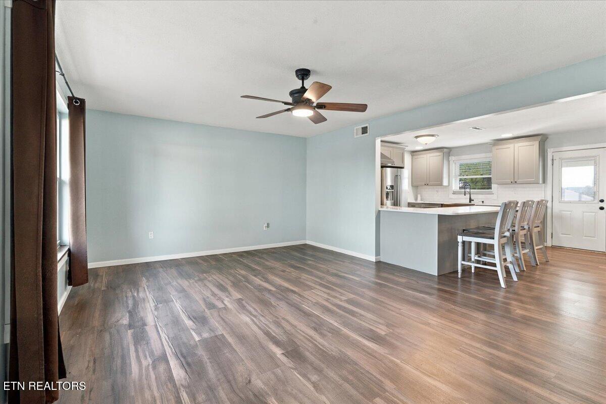 5681 Loudon Ridge Rd