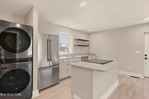 Tiny photo for 120 Marquette Rd, Oak Ridge, TN 37830 (MLS # 1336103)