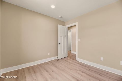 Tiny photo for 120 Marquette Rd, Oak Ridge, TN 37830 (MLS # 1336103)