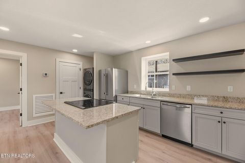 Tiny photo for 120 Marquette Rd, Oak Ridge, TN 37830 (MLS # 1336103)