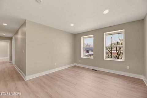 Tiny photo for 120 Marquette Rd, Oak Ridge, TN 37830 (MLS # 1336103)