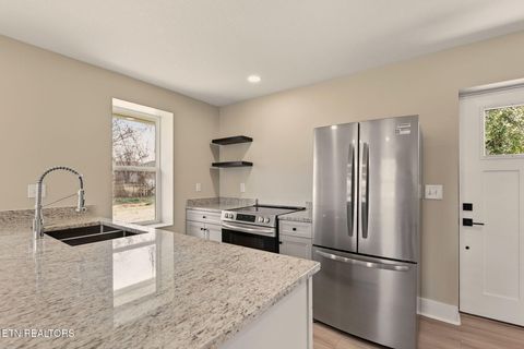 Tiny photo for 120 Marquette Rd, Oak Ridge, TN 37830 (MLS # 1336103)