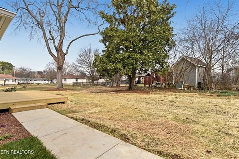 Tiny photo for 120 Marquette Rd, Oak Ridge, TN 37830 (MLS # 1336103)