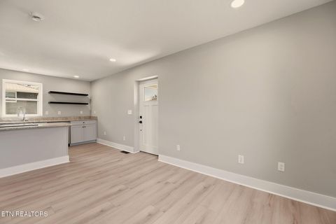 Tiny photo for 120 Marquette Rd, Oak Ridge, TN 37830 (MLS # 1336103)