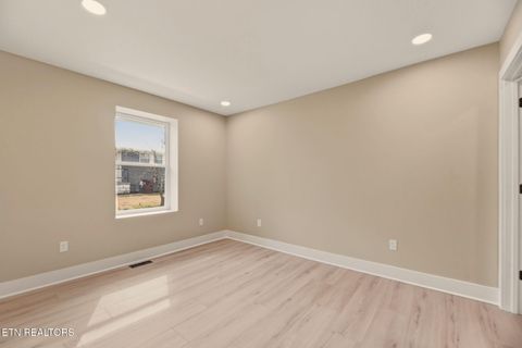 Tiny photo for 120 Marquette Rd, Oak Ridge, TN 37830 (MLS # 1336103)