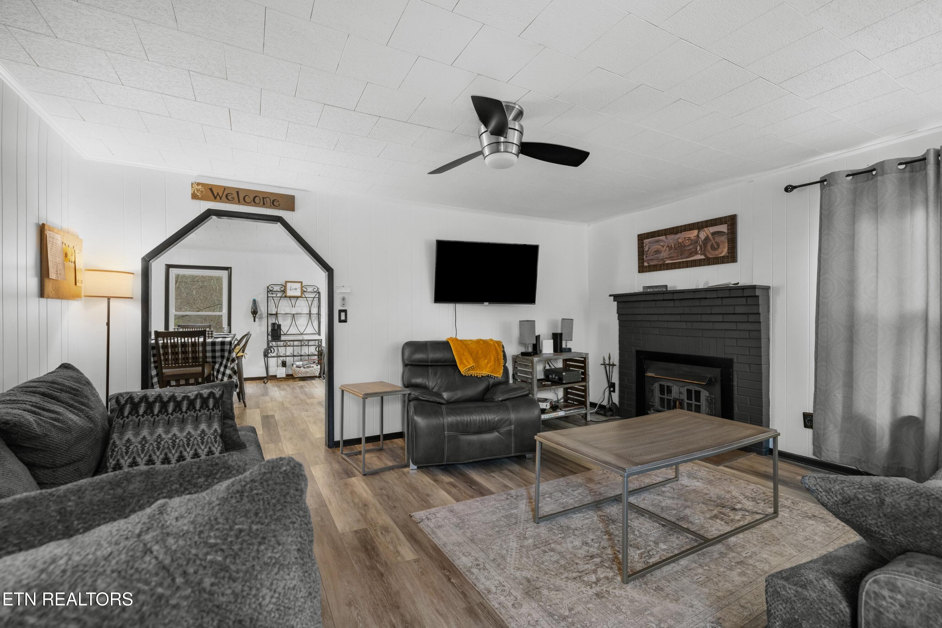 364 Jasmine Rd