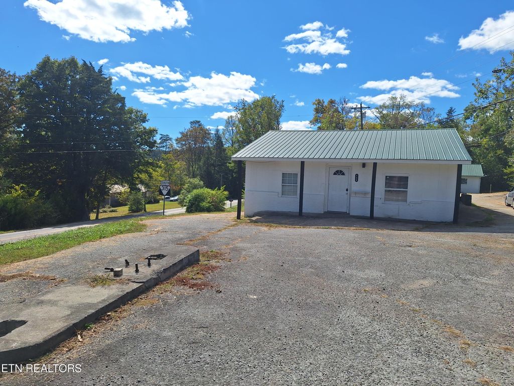 Photo of 100 Reliance Rd, Tellico Plains, TN 37385 (MLS # 1318517)