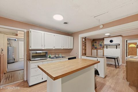 Tiny photo for 3623 Sugar Grove Valley Rd, Harriman, TN 37748 (MLS # 1320867)