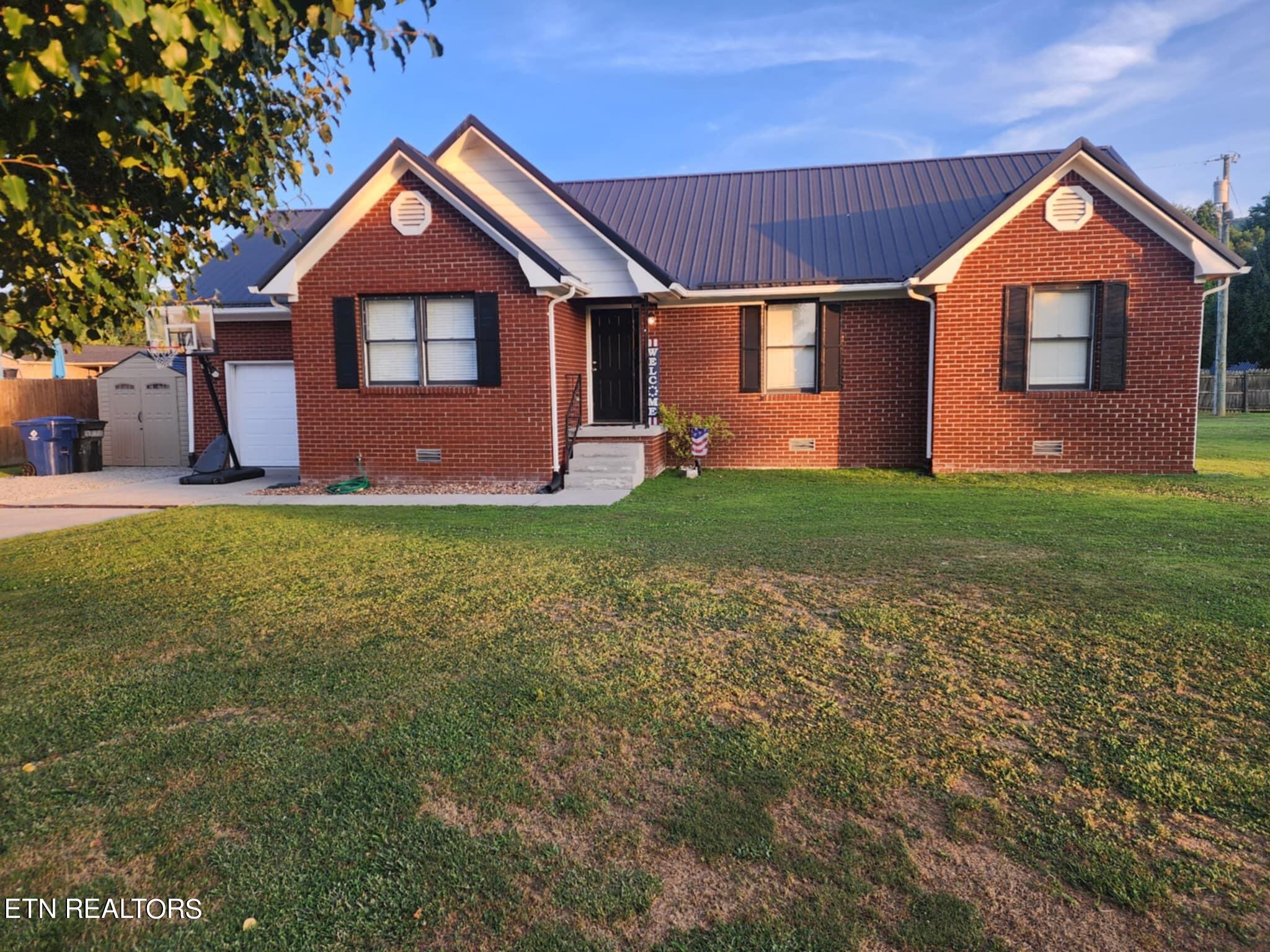 View Middlesboro, KY 40965 house