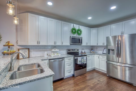 Tiny photo for 7804 Sevierville Pike, Knoxville, TN 37920 (MLS # 1354413)
