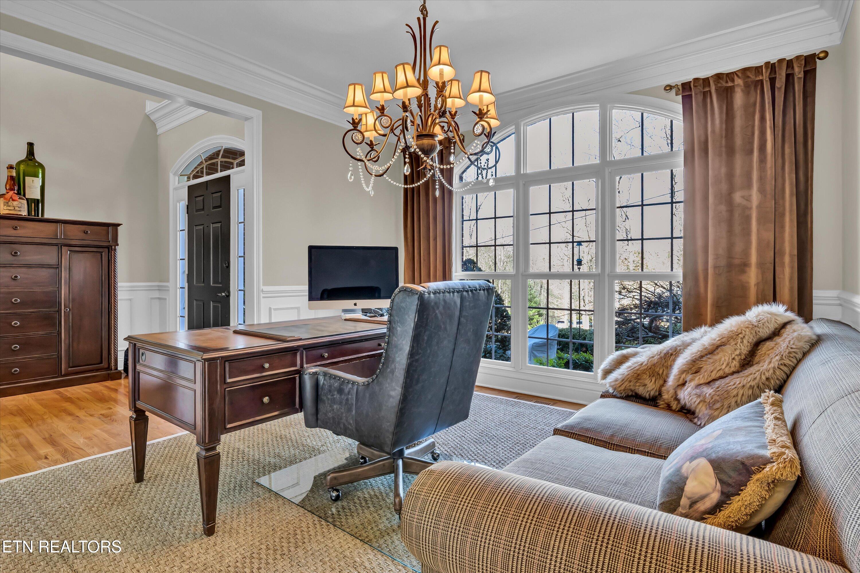 10 Hawthorn Place