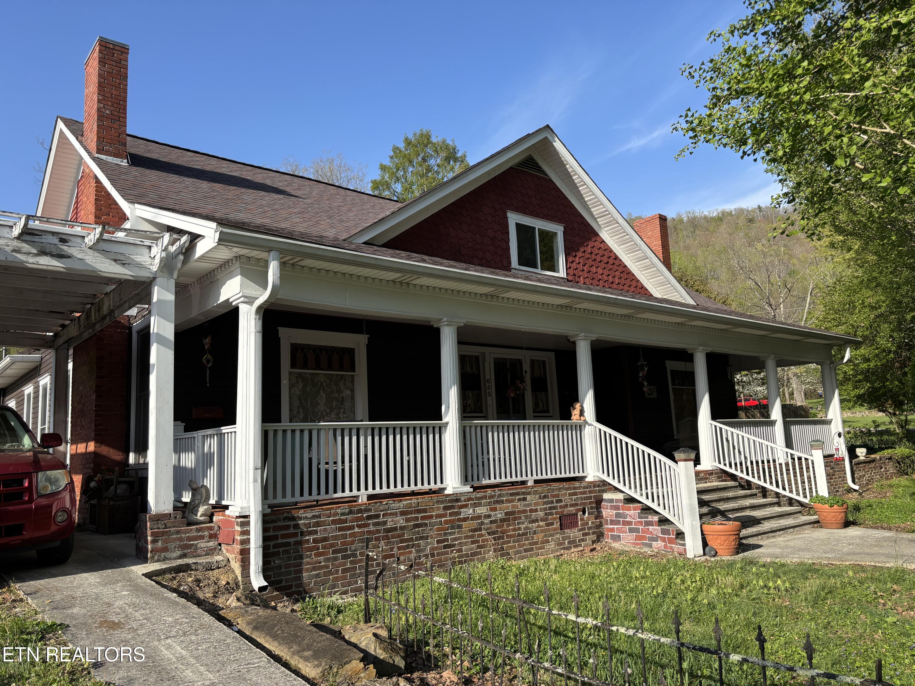 653 Cumberland Ave