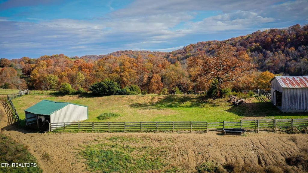 Photo of 18325 Horton Hwy, Fall Branch, TN 37656 (MLS # 1334860)