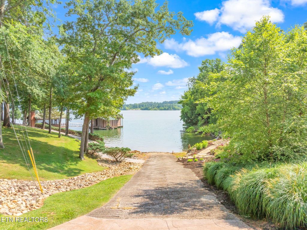 Photo of 2615 Surftide Drive, Dandridge, TN 37725 (MLS # 1285928)