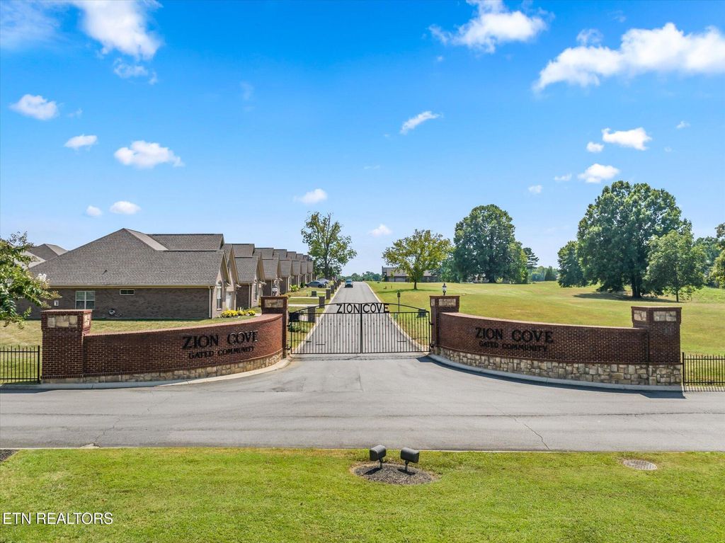 Photo of 225 Lake View Dr, Englewood, TN 37329 (MLS # 1307210)