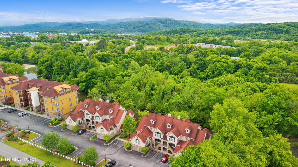 Photo of 643 River Place Way #A401, Sevierville, TN 37862 (MLS # 1339171)