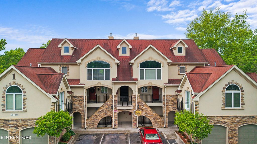 Photo of 643 River Place Way #A401, Sevierville, TN 37862 (MLS # 1339171)
