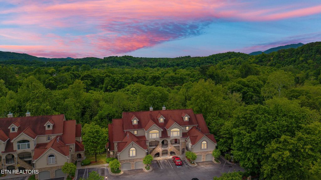 Photo of 643 River Place Way #A401, Sevierville, TN 37862 (MLS # 1339171)
