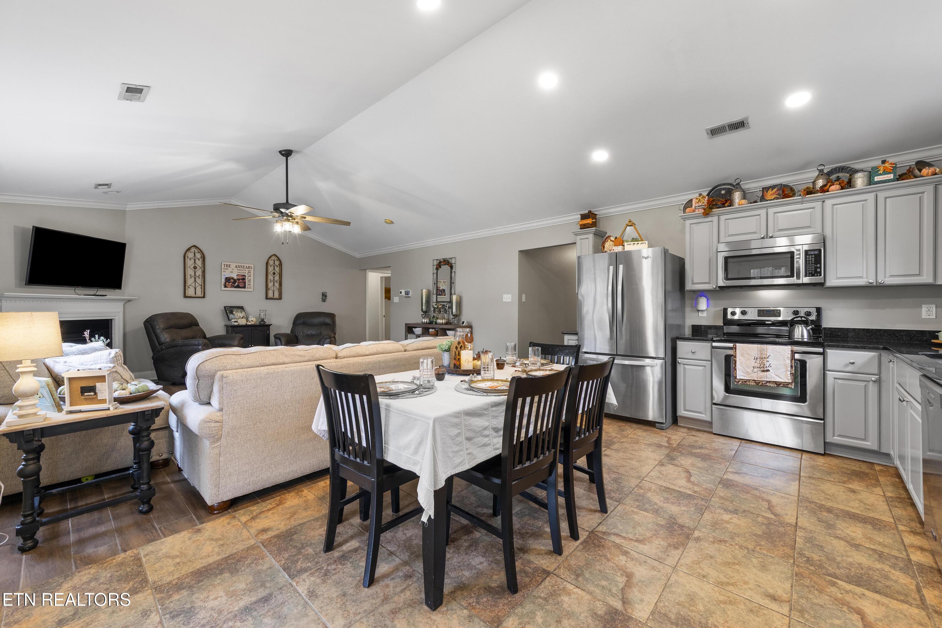 918 Thunder Creek Drive