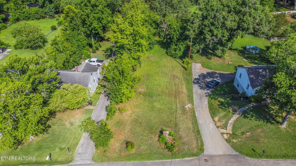 Photo of 509 Race St, Kingston, TN 37763 (MLS # 1308344)