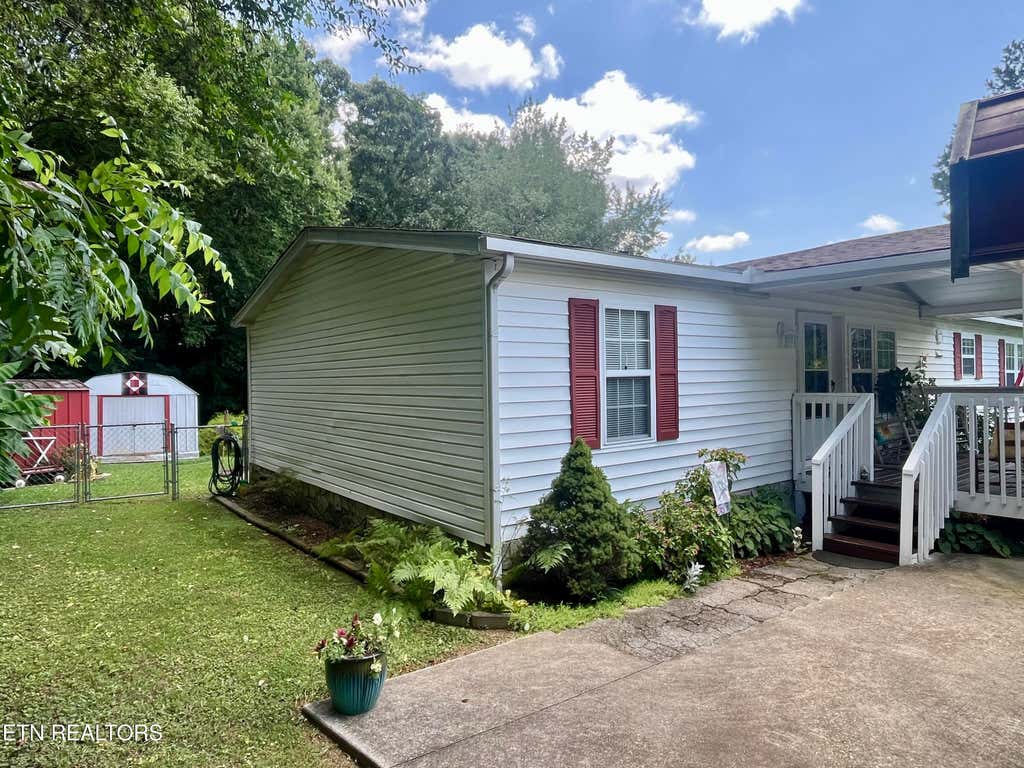 Photo of 312 Finley Drive, Lenoir City, TN 37771 (MLS # 1350314)
