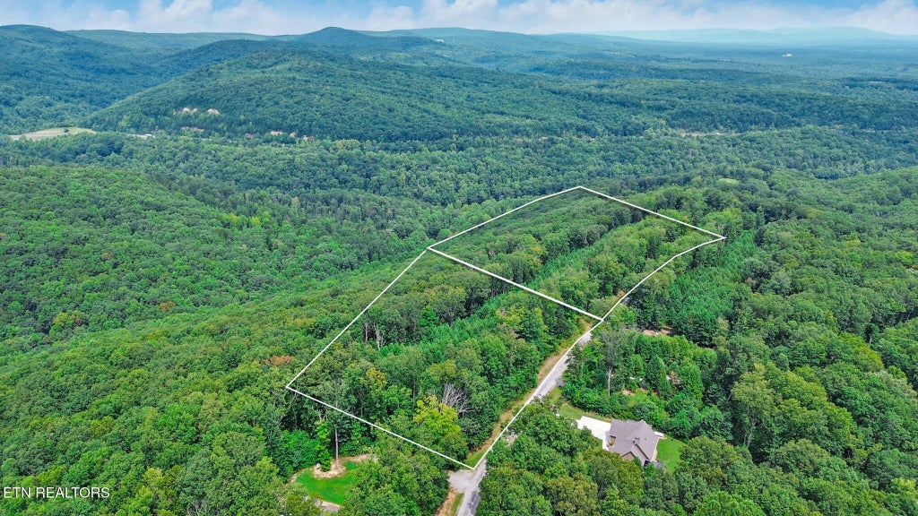 Photo of Upper Eagles Nest Rd, Crossville, TN 38555 (MLS # 1353620)