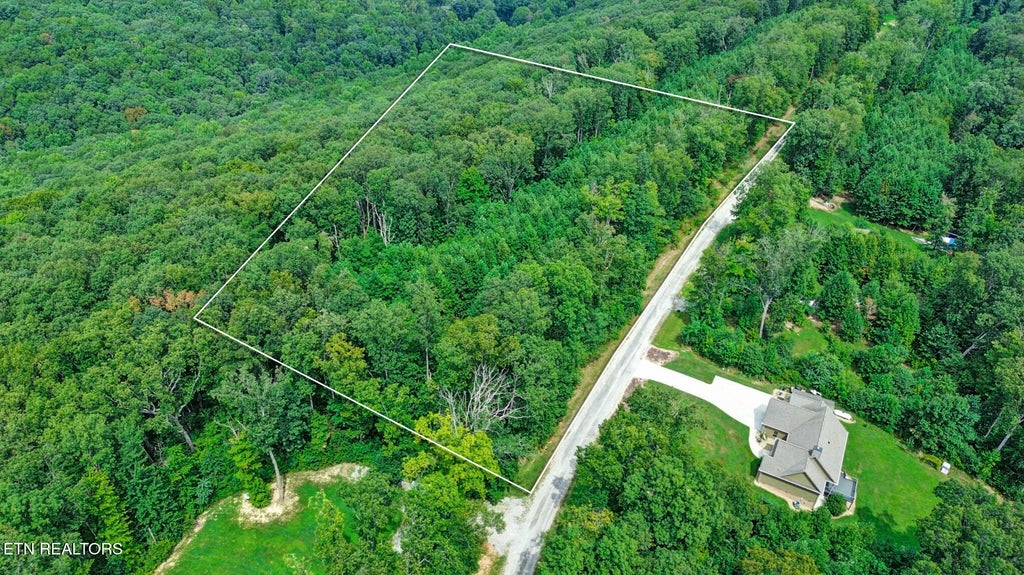 Photo of Upper Eagles Nest Rd, Crossville, TN 38555 (MLS # 1353620)