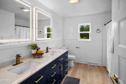 Tiny photo for 212 Hiway Drive, Clinton, TN 37716 (MLS # 1318732)