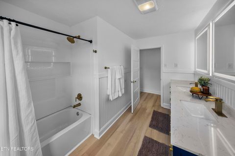 Tiny photo for 212 Hiway Drive, Clinton, TN 37716 (MLS # 1318732)